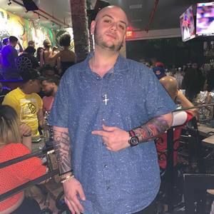 Meet your Posher, Nicky